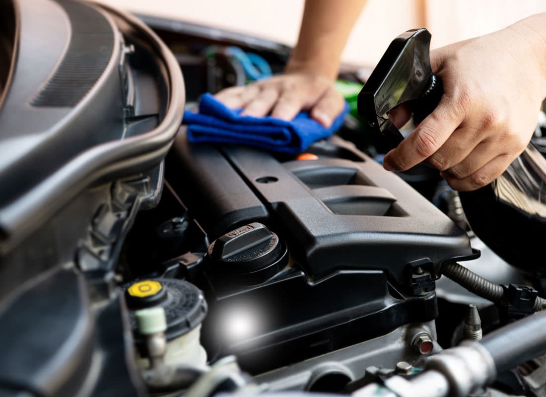 Limpieza profesional de motores para coches en Vigo